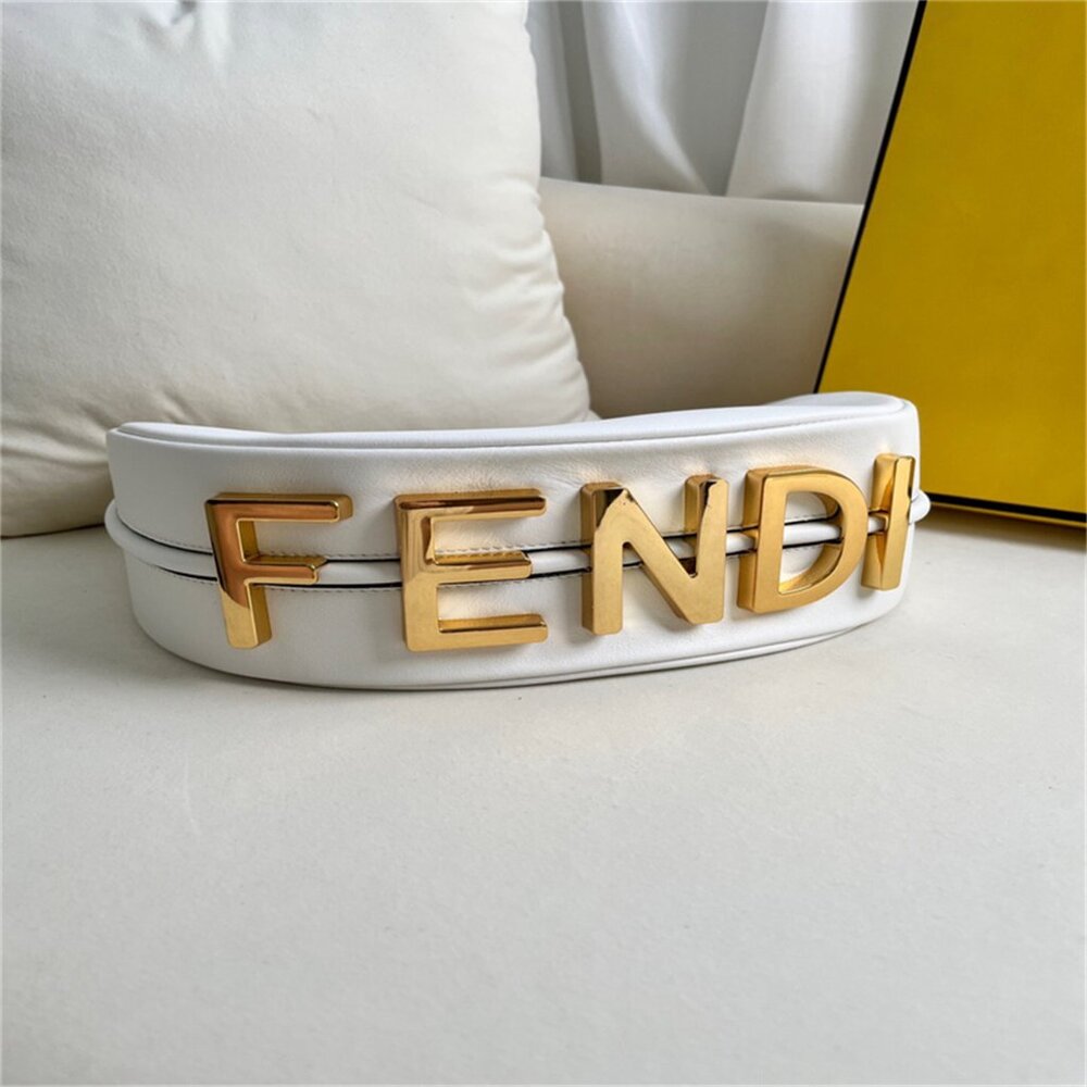 Fendi Quilted Leather Women's Bag - Picture 7 of 8